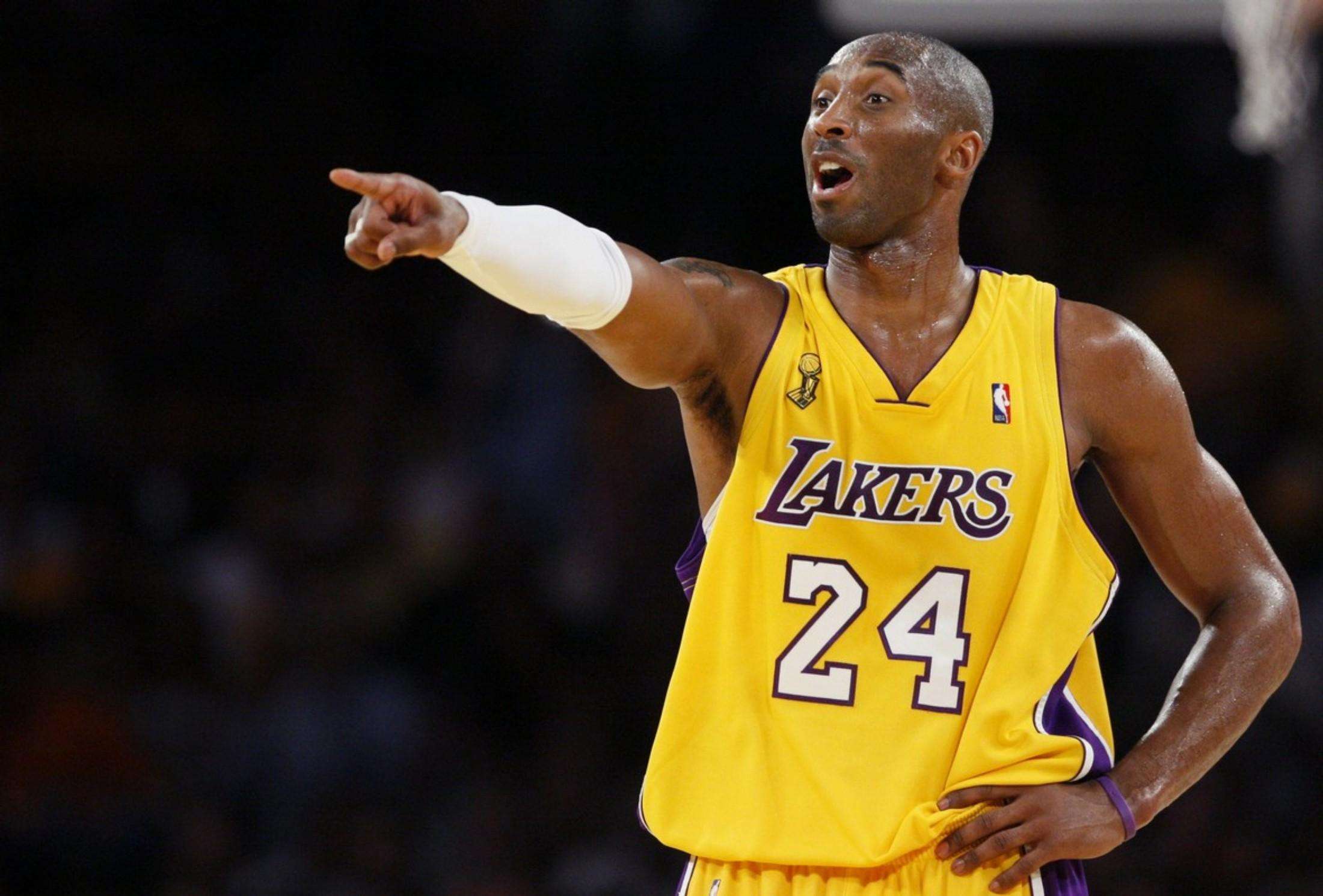 Life ： 会根据FPX阵容需要去做搭配英雄